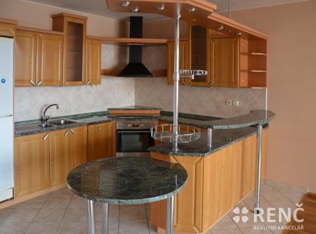 Pronájem bytu, 3+kk, 81 m²