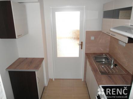 Pronájem bytu, 1+1, 30 m²