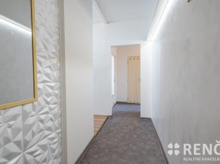 Pronájem bytu, 2+1, 62 m²