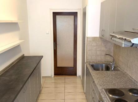 Pronájem bytu, 2+1, 75 m²