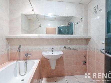 Pronájem bytu, 3+1, 86 m²