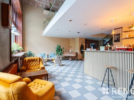 Pronájem restaurace, 274 m²