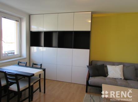 Pronájem bytu, 2+kk, 61 m²