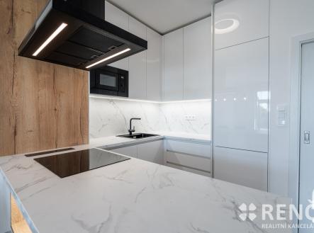 Pronájem bytu, 3+kk, 78 m²