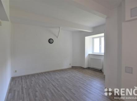 Pronájem bytu, 2+kk, 43 m²