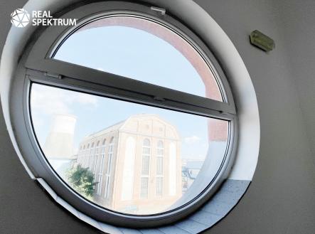 Pronájem kanceláře, 1 017 m²