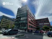 Pronájem kanceláře, 373 m²