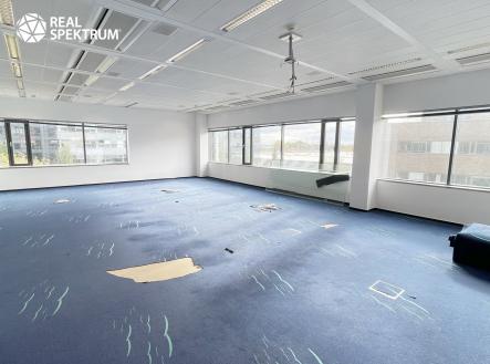Pronájem kanceláře, 421 m² obrázek