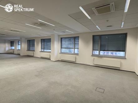 Pronájem kanceláře, 205 m²