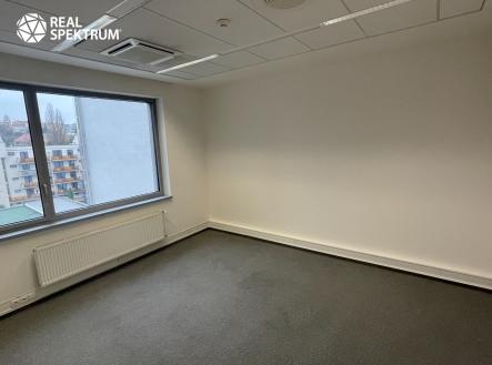 Pronájem kanceláře, 205 m²