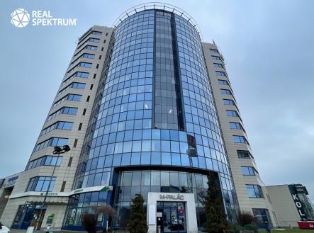 Pronájem kanceláře, 225 m²