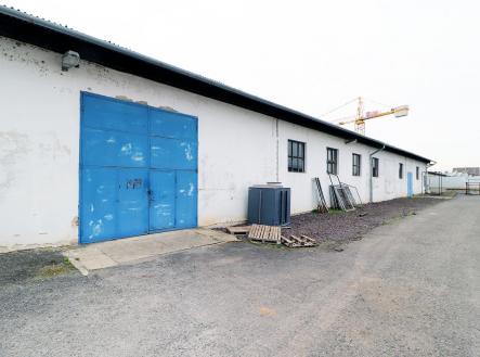 Prodej - komerční objekt, sklad, 2 600 m²
