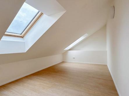 Pronájem bytu, 2+1, 67 m²