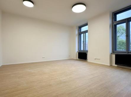 Pronájem bytu, 1+kk, 28 m² obrázek