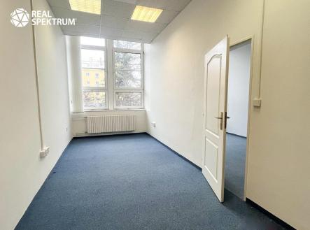 Pronájem kanceláře, 58 m²