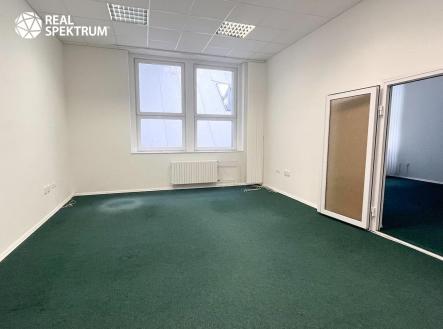 Pronájem kanceláře, 58 m²