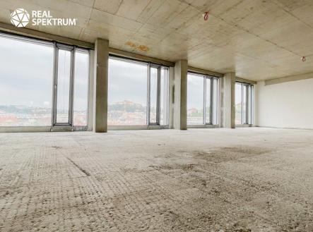 Pronájem kanceláře, 425 m²