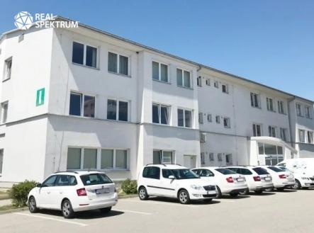 Pronájem kanceláře, 436 m²