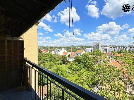Prodej - nájemní dům, 228 m²