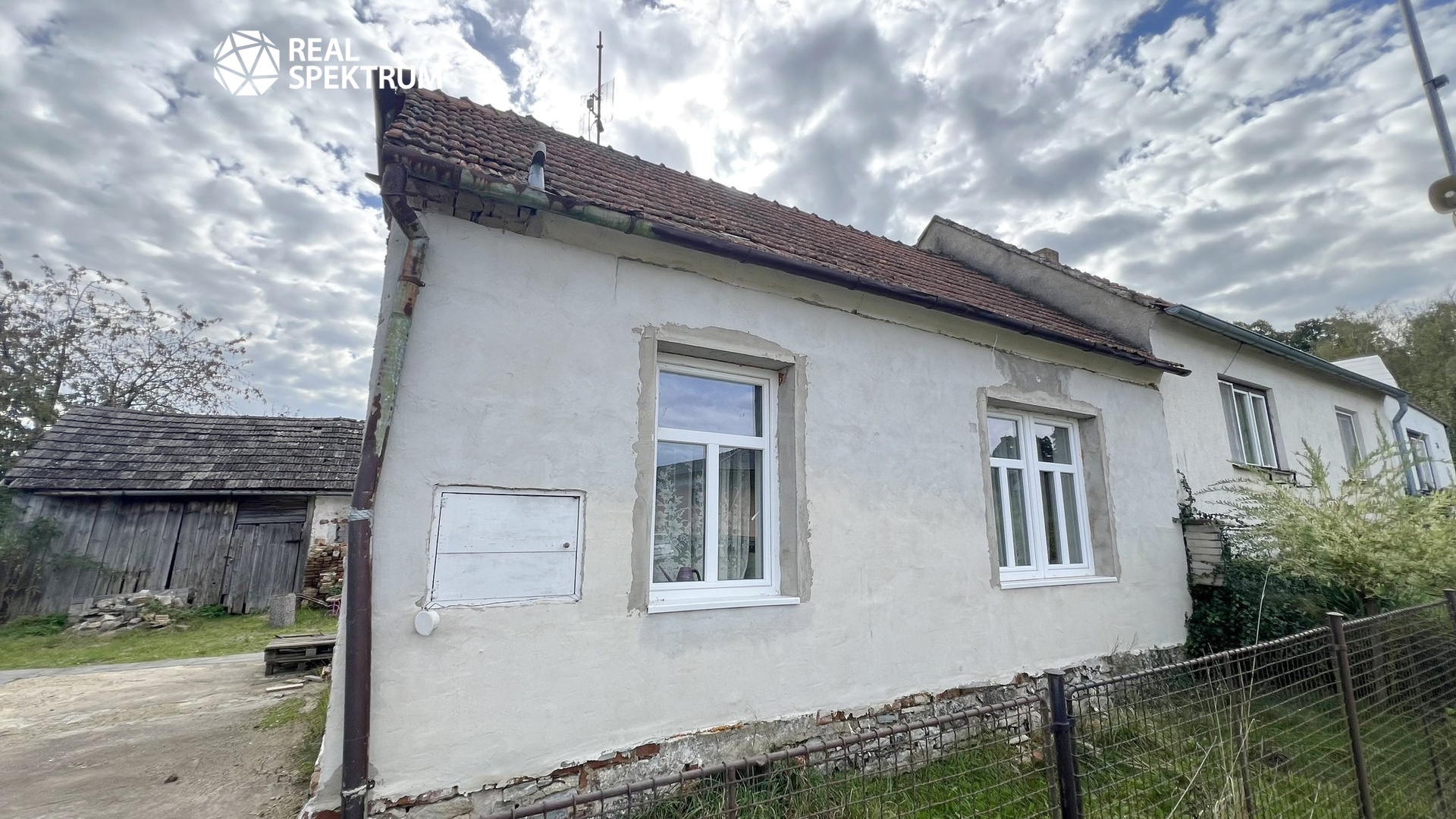 prodej-rodinny-dum-uhercice-03