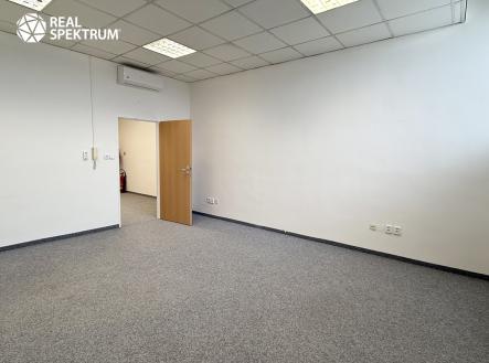 Pronájem kanceláře, 127 m²
