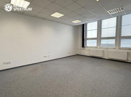 Pronájem kanceláře, 154 m²