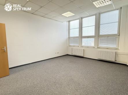 Pronájem kanceláře, 154 m²