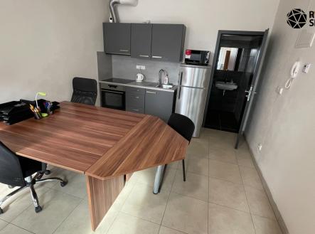 Pronájem - obchodní prostor, 24 m²