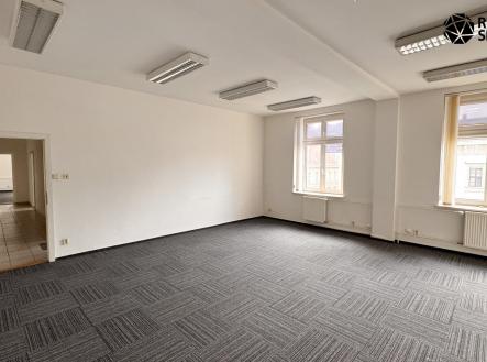 Pronájem kanceláře, 283 m²