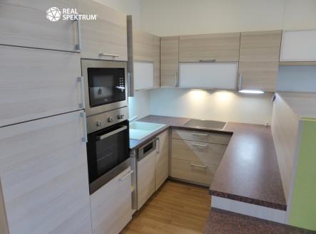 Pronájem bytu, 1+kk, 37 m²