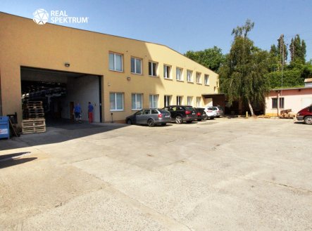 Pronájem výrobního areálu v Brně, 3047 m²