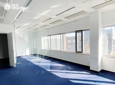 Pronájem kanceláře, 403 m²