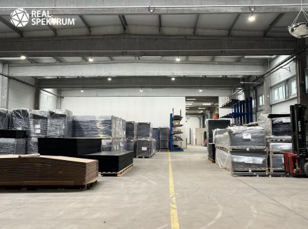 Pronájem komerčního objektu, sklad, 650 m²