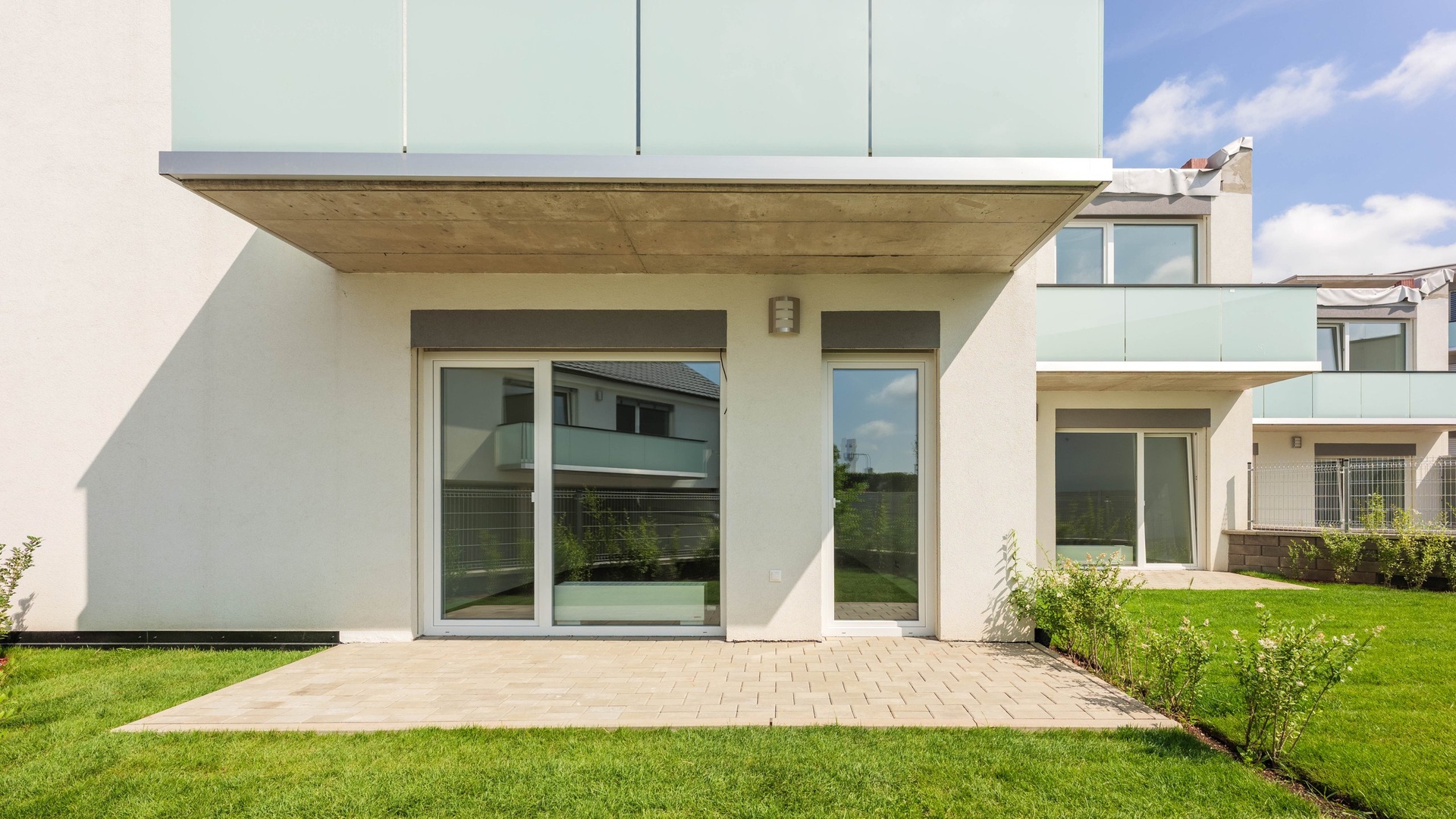 RS I FAMEROVO NAMESTI-44