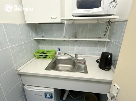 Pronájem kanceláře, 51 m²