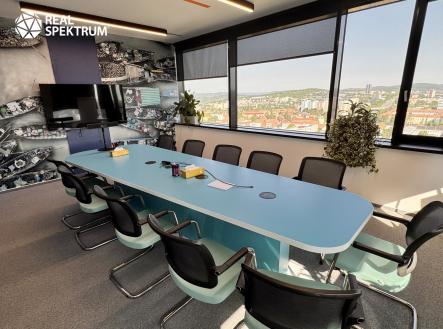 Pronájem kanceláře, 502 m²