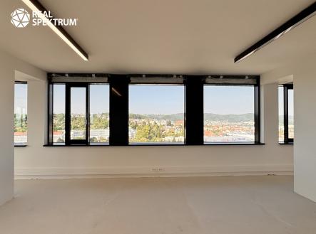 Pronájem kanceláře, 490 m²