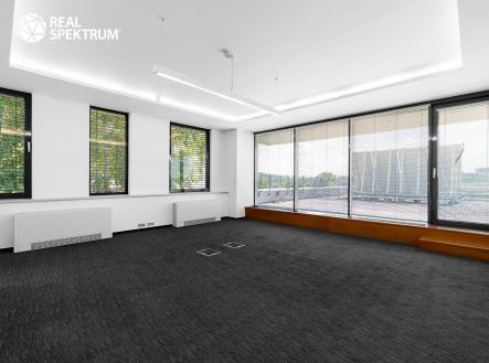 Pronájem kanceláře, 74 m²