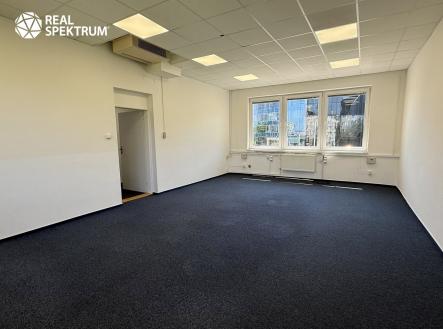 Pronájem kanceláře, 110 m²