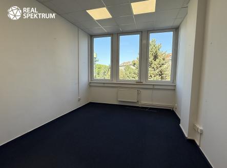 Pronájem kanceláře, 110 m²