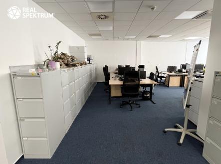 Pronájem kanceláře, 505 m²