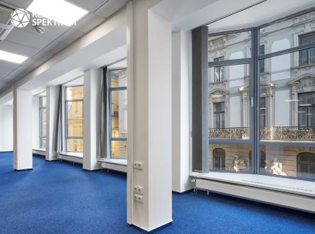 Pronájem kanceláře, 505 m²