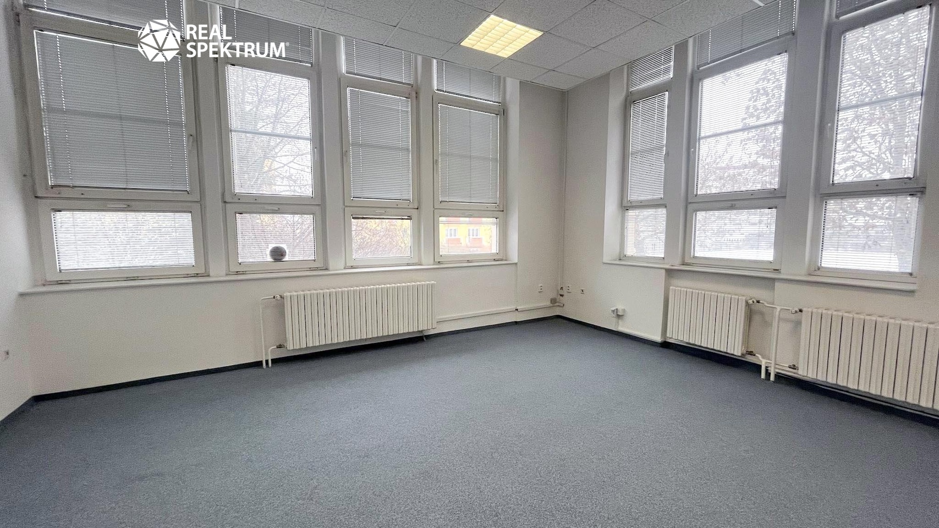 KA-pronajem-Šumavská-mistnost01