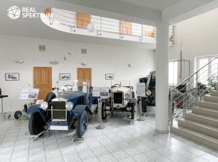 Pronájem kanceláře, 1 165 m²