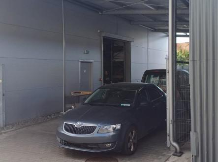 Pronájem komerčního objektu, sklad, 200 m²