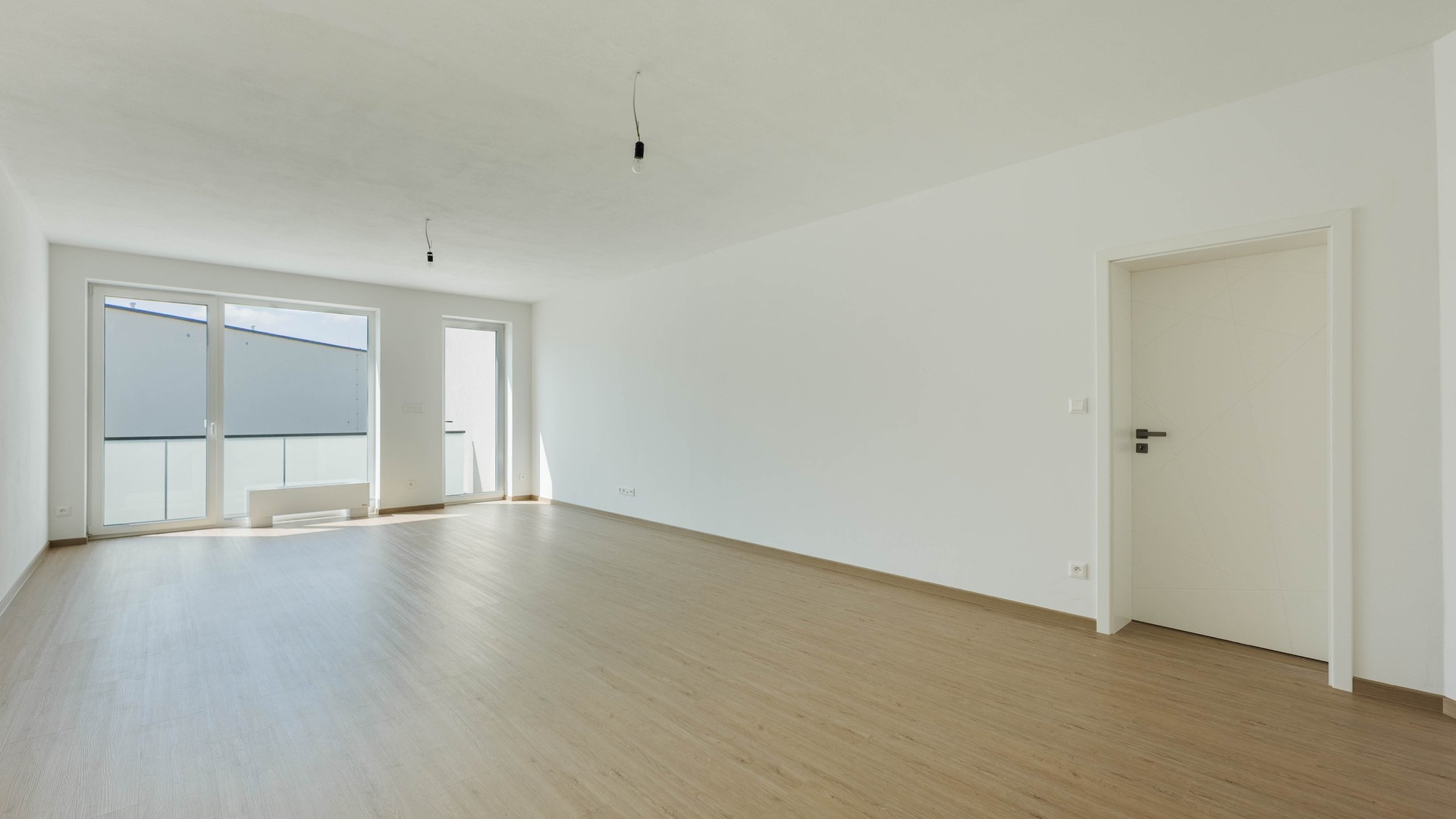 RS I FAMEROVO NAMESTI-70