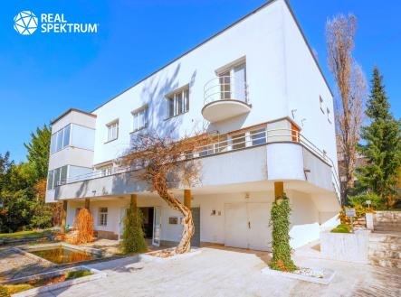 Prodej - dům/vila, 732 m²