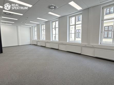 Pronájem kanceláře, 106 m²