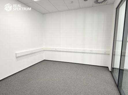 Pronájem kanceláře, 106 m²
