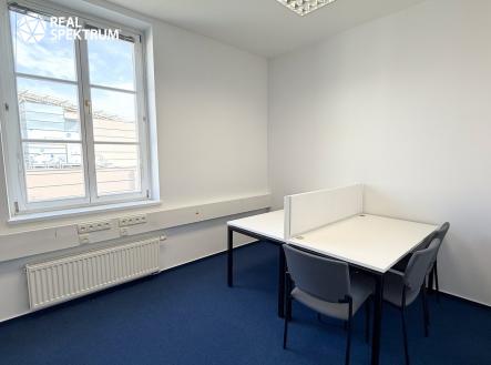 Pronájem - kanceláře, 149 m²